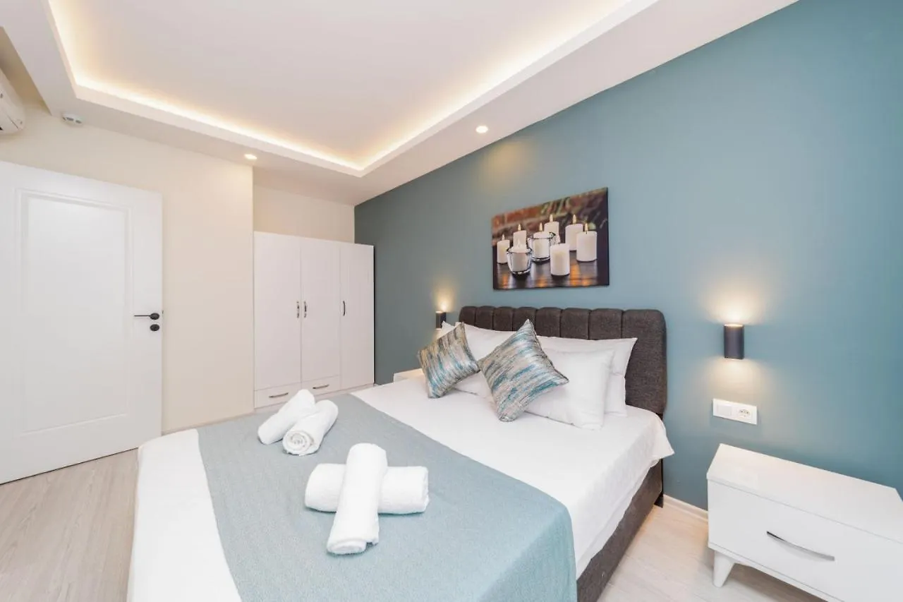 Hadrian Towers Hotel Antalya